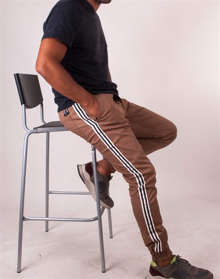 Bej Renk Yandan Şeritli Erkek Spor Pantolon